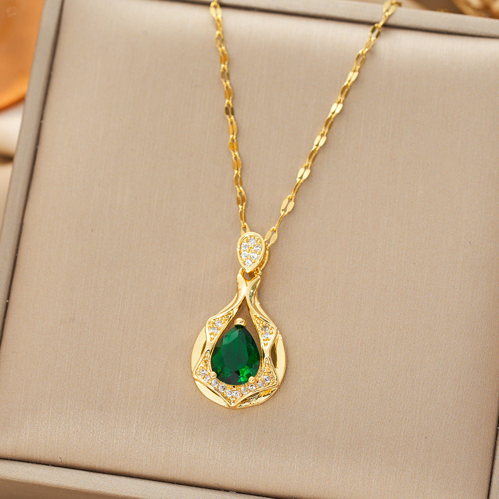 Kulta Smaragdi Teardrop Pendant Kaulakoru