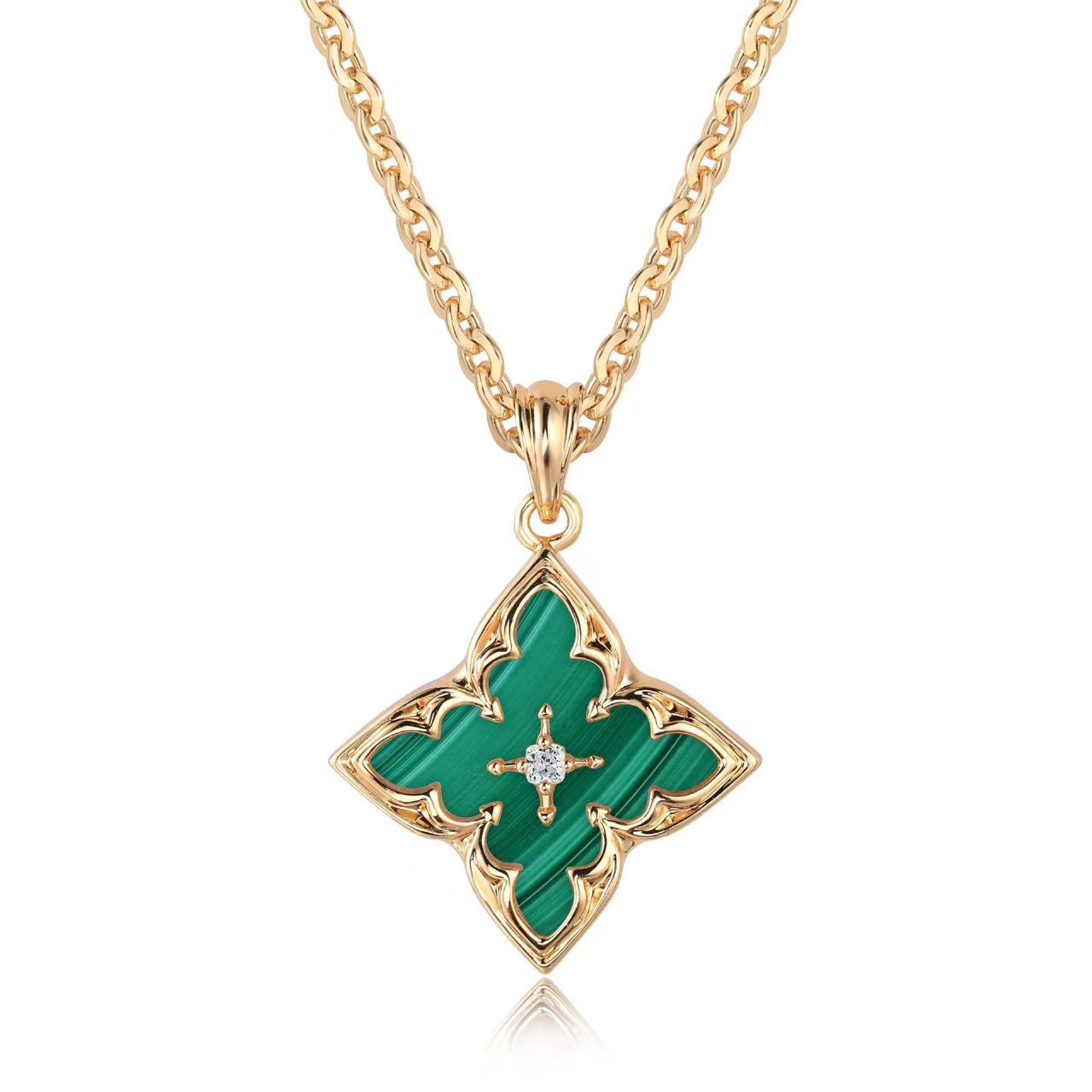 Blue Clover Pendant Kaulakoru | Kulta